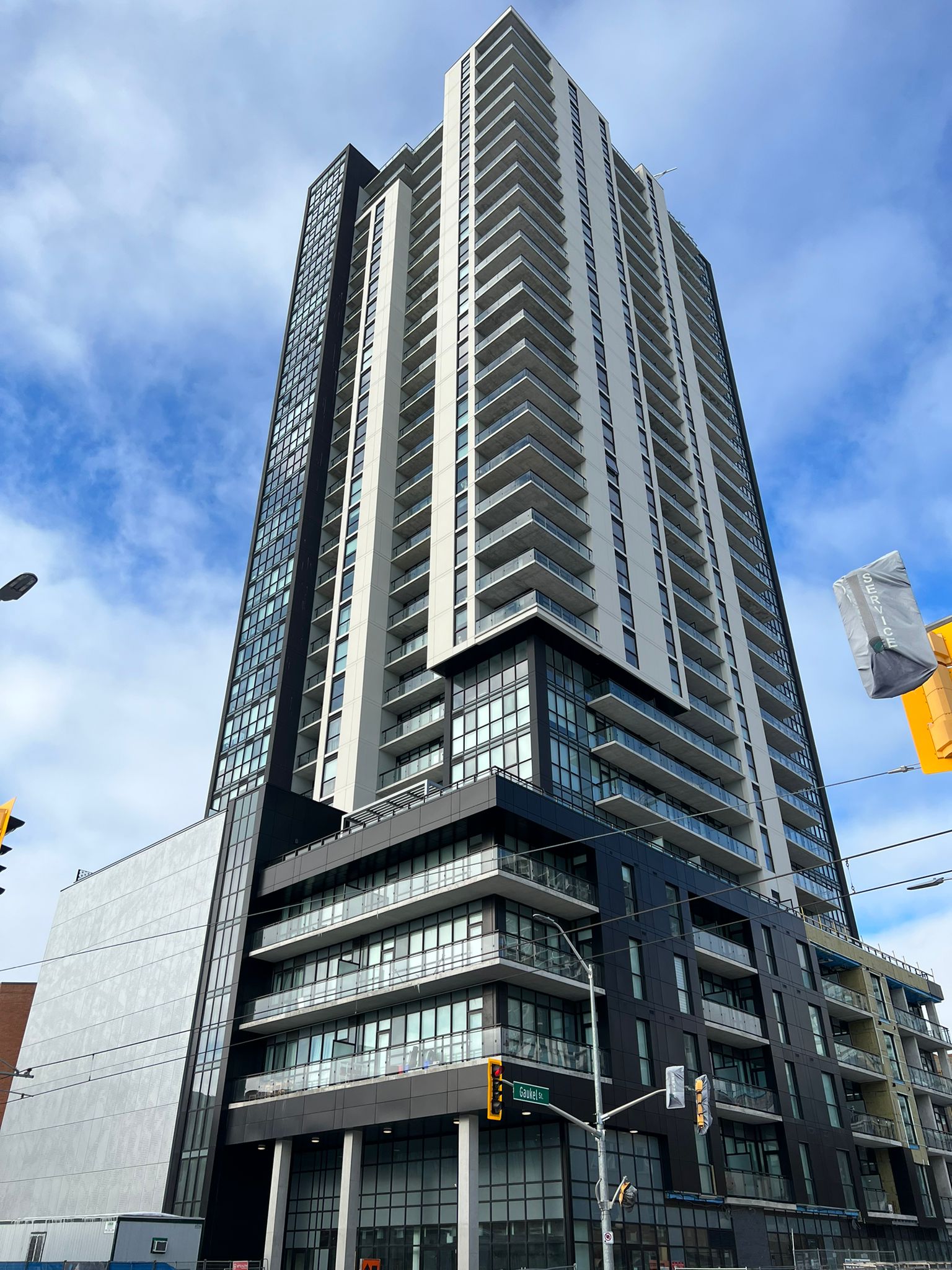 1102 - 60 Charles Street West